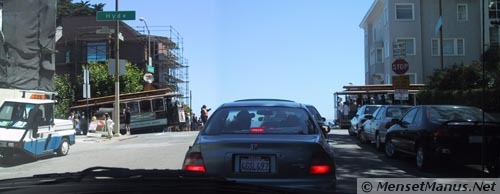 Hyde and Lombard Cable Cars Passing